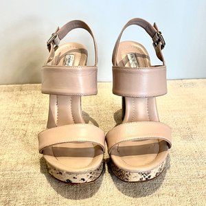 Halogen from Nordstrom, Women platform  sandal, Size 9.